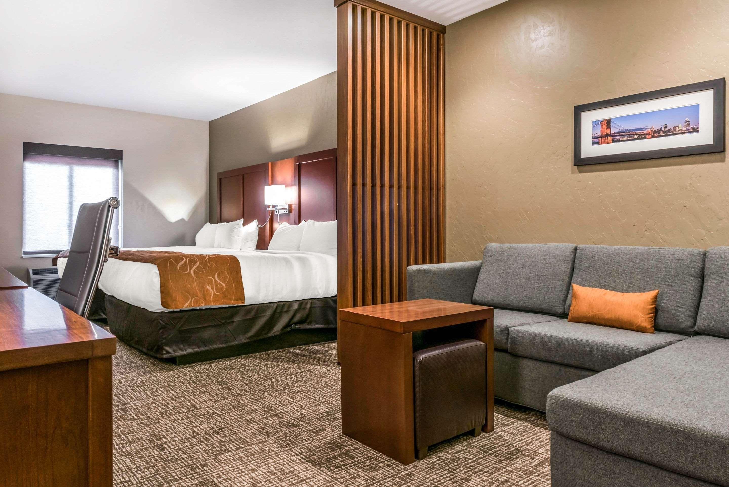 Comfort Suites Florence - Cincinnati South Екстериор снимка