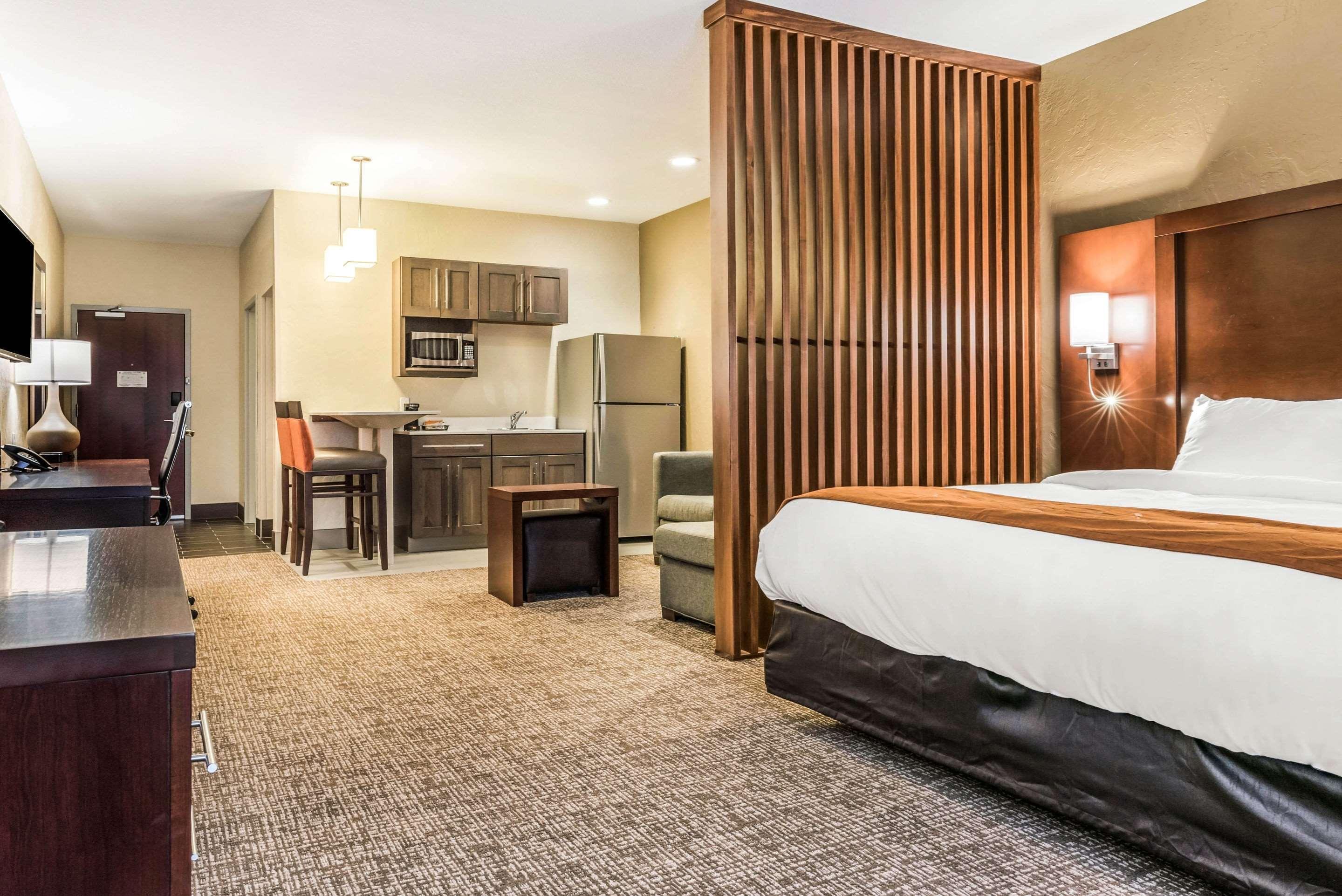 Comfort Suites Florence - Cincinnati South Екстериор снимка