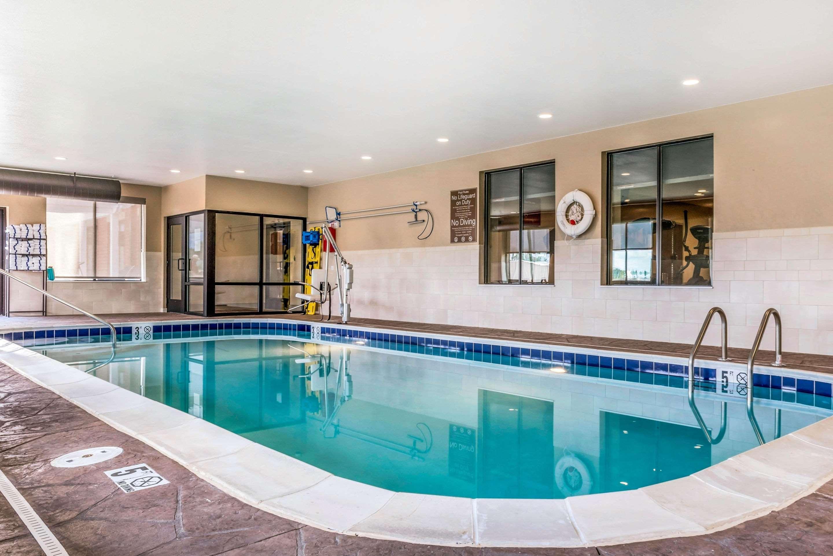 Comfort Suites Florence - Cincinnati South Екстериор снимка