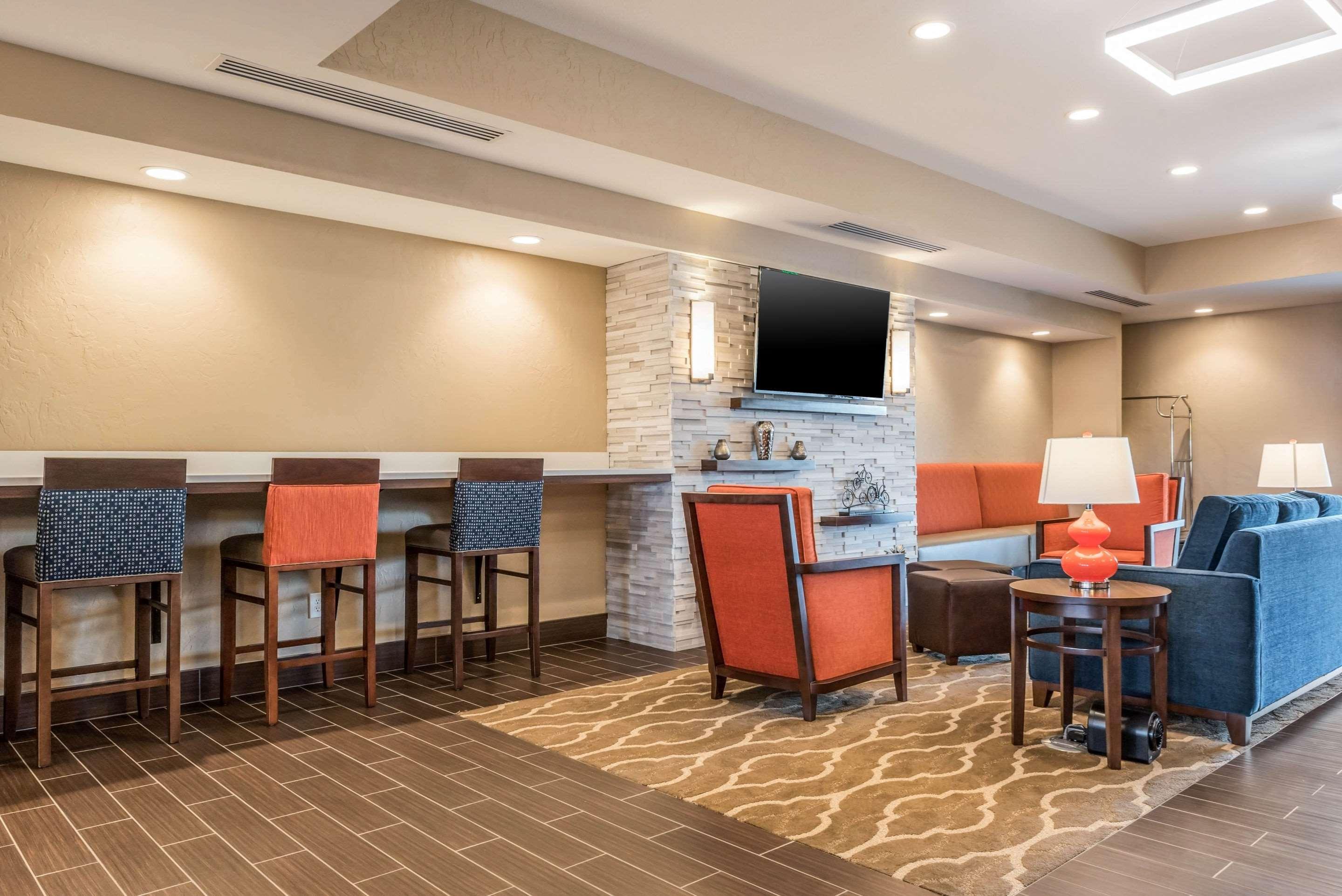 Comfort Suites Florence - Cincinnati South Екстериор снимка