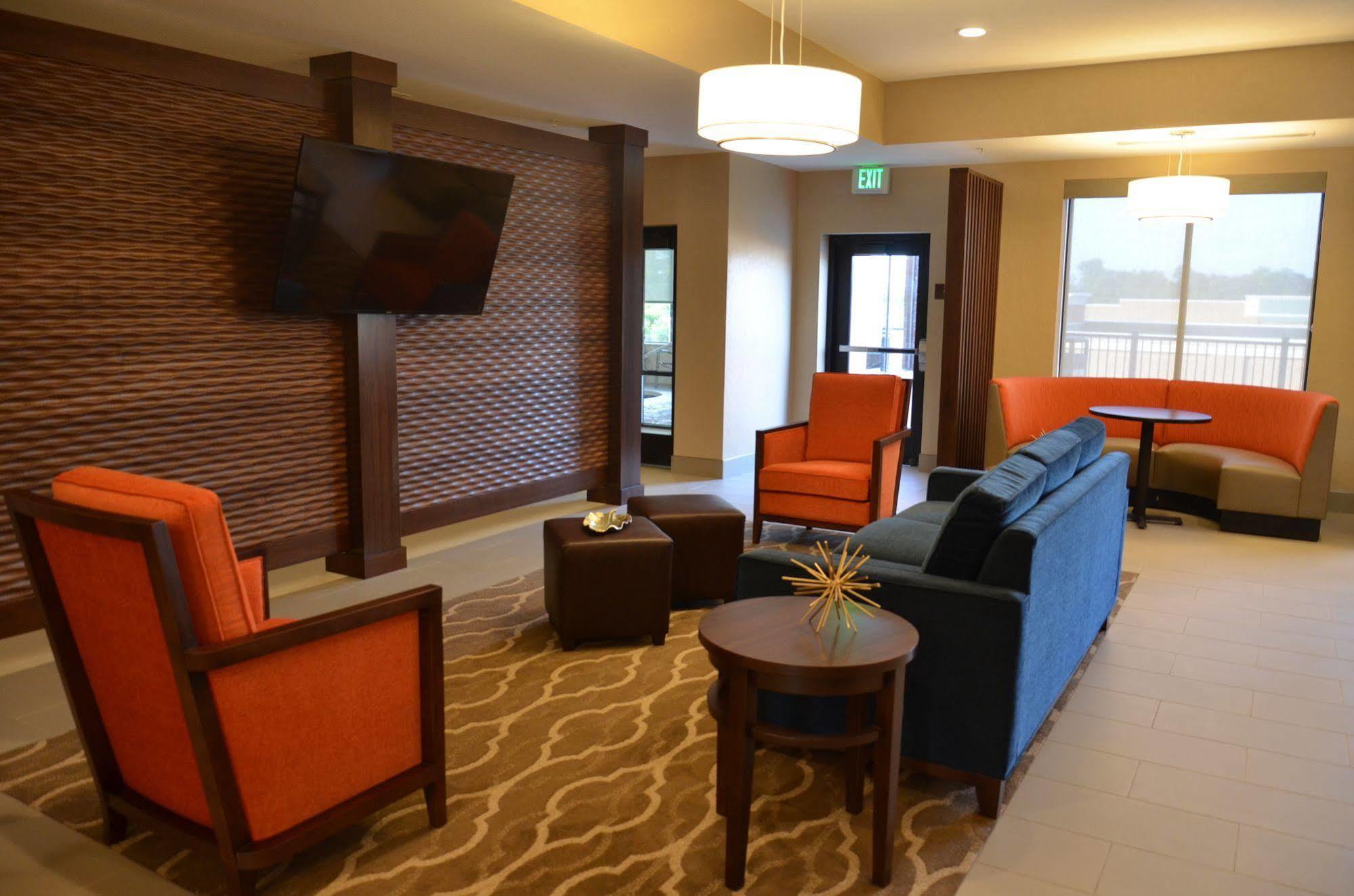Comfort Suites Florence - Cincinnati South Екстериор снимка